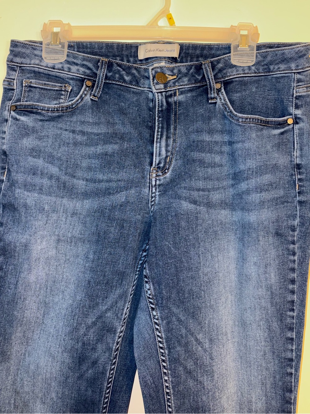 Calvin Klein Jeans Women's Ankle Skinny Leg Medium Blue Wash Denim